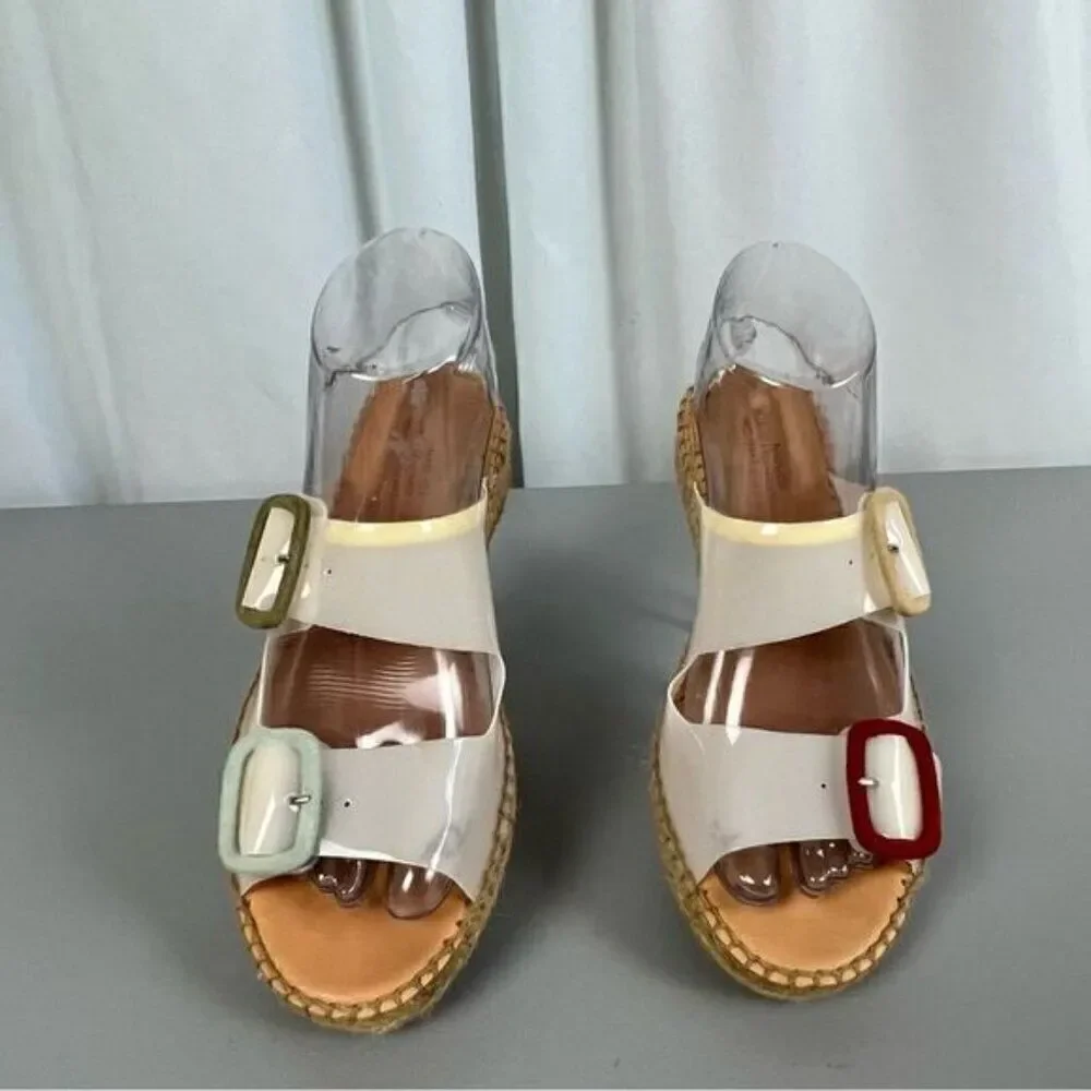NAGUISA WOMENS TWO STRAP SANDALS WHITE SIZE 37 OR 6